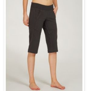 RARE! Vintage Lululemon Sing, Floss, Travel Crop